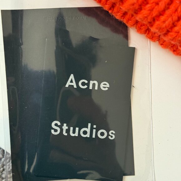 Acne Studios Large face logo beanie - Picture 3 of 5